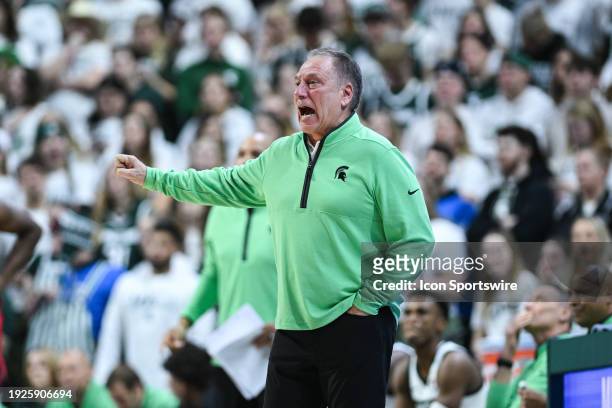 Michigan State Spartans head coach Tom Izzo shouts instruction to his team during a college basketball game between the Michigan State Spartans and...
