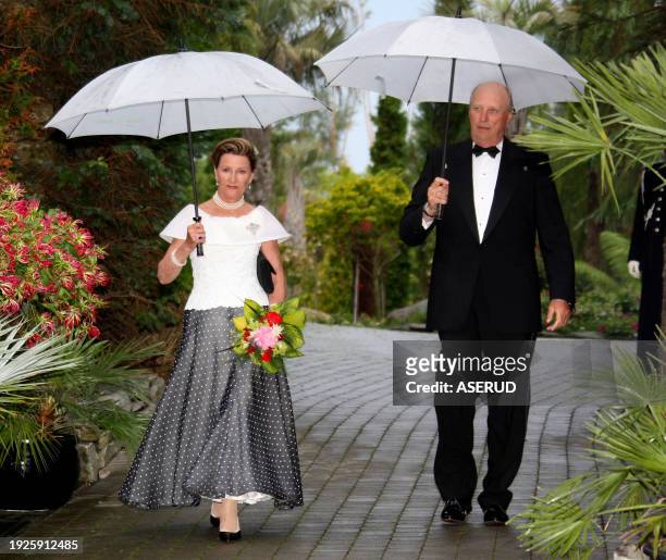 Norwegian Queen Sonja who turned 70, 04 July 2007 celebrates her birthday with King Harald as they arrive at the dinner at "Flor og Faere" in...