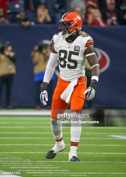 Cleveland Browns tight end David Njoku is on the field in the second quarter during the AFC Wild Card game between the Cleveland Browns and Houston...