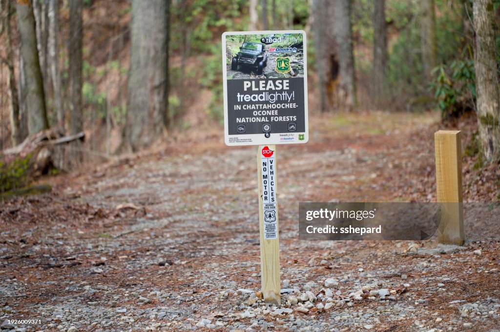 Please tread lightly in Chattahoochee-Oconee National Forests sign