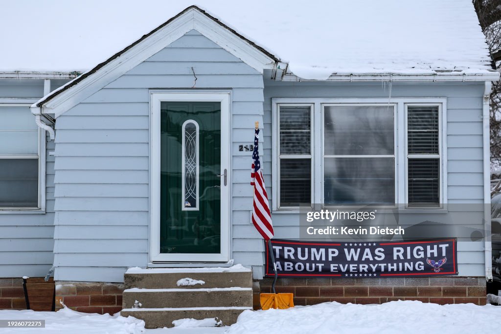 Iowa Prepares For State's Caucuses, As Large Snowstorms Hit The State