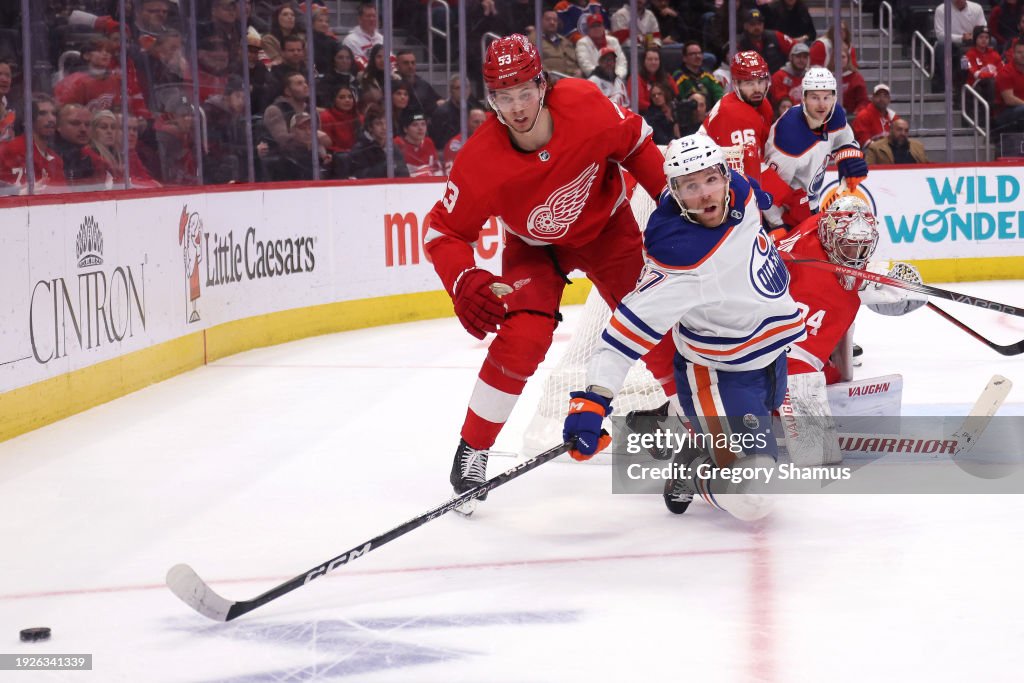 Edmonton Oilers v Detroit Red Wings
