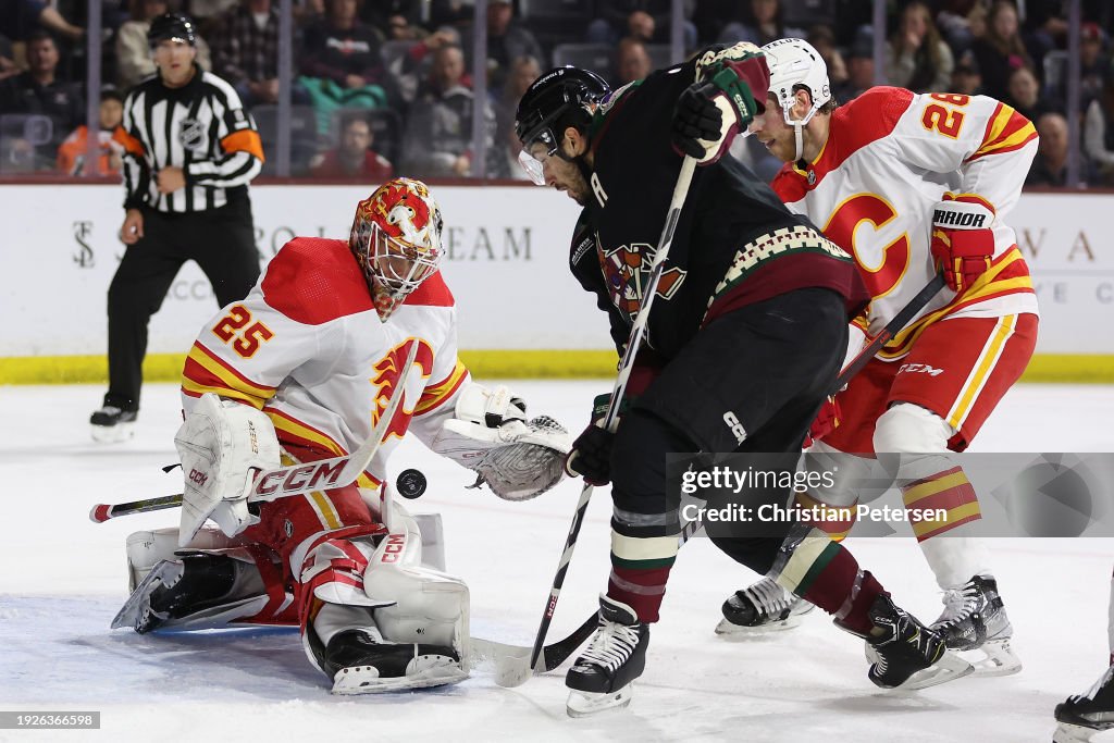 Calgary Flames v Arizona Coyotes