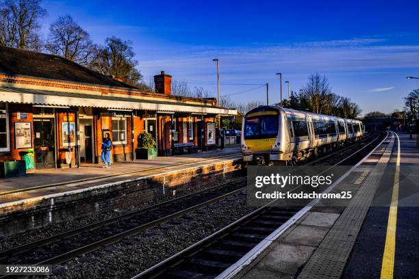 railways - a diesel powered railway line station in the english countryside. - british railways stock-fotos und bilder