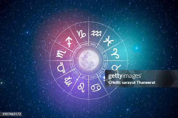 zodiac signs inside of horoscope circle. astrology in the sky with many stars and moons astrology and horoscopes concept - astrologie photos et images de collection