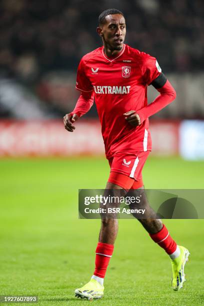 Joshua Brenet of FC Twente looks up during the Dutch Eredivisie match between FC Twente and AZ at Grolsch Veste on January 13, 2024 in Enschede, The...