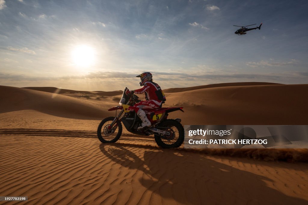 TOPSHOT-AUTO-MOTO-RALLY-DAKAR-STAGE8