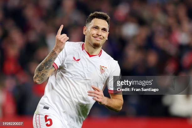 Lucas Ocampos of Sevilla FC celebrates scoring his team's second goal during the LaLiga EA Sports match between Sevilla FC and Deportivo Alaves at...