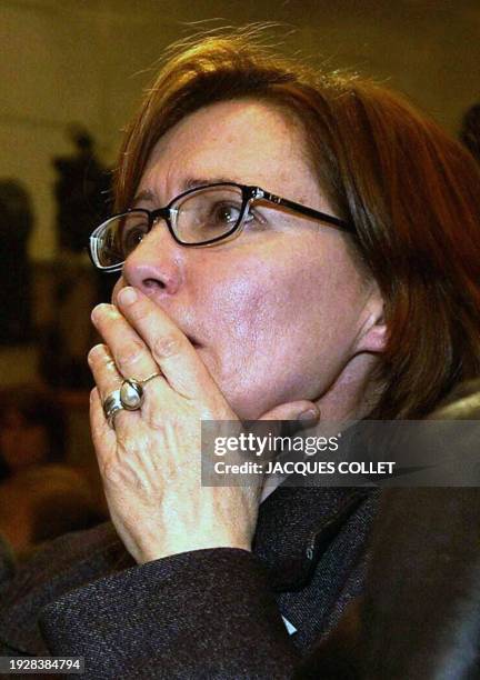 Picture taken 03 April 2003 in Brussels of Fabienne Nerac, the wife of French cameramen Fred Nerac missing in Iraq, while making an impassioned...