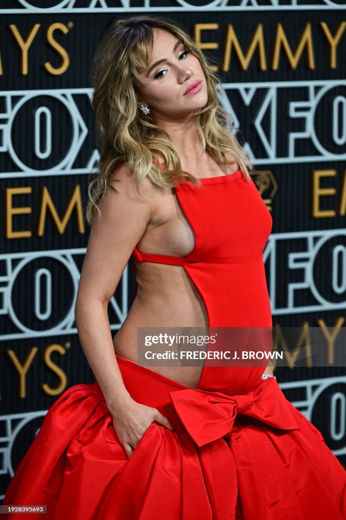 TOPSHOT-US-ENTERTAINMENT-TV-AWARDS-EMMY-ARRIVALS-RED CARPET