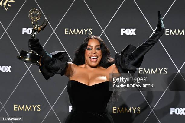 Outstanding Supporting Actress in a Limited/Anthology Series or Movie, Niecy Nash-Betts, DahmerMonster: The Jeffrey Dahmer Story, poses in the press...