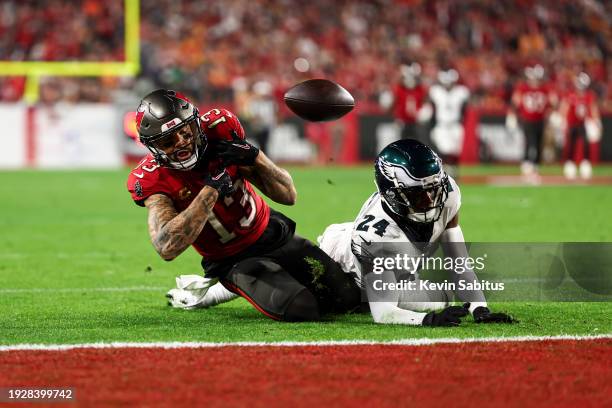 Mike Evans of the Tampa Bay Buccaneers attempts to catch a pass as James Bradberry of the Philadelphia Eagles defends during the first quarter of an...