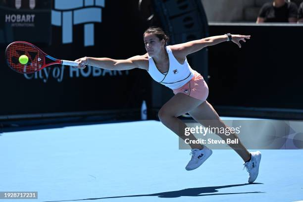 Emma Navarro of USA plays a forehand in her match against Elise Mertens of Belgium during day six of the 2024 Hobart International at Domain Tennis...