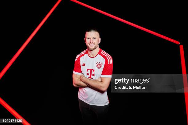 Eric Dier poses during the unveiling of his singing with FC Bayern München on January 12, 2024 in Munich, Germany. The England international defender...