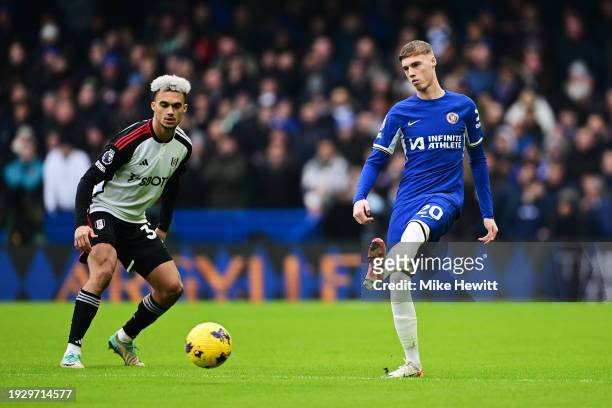 Cole Palmer of Chelsea controls the ball during the Premier League match between Chelsea FC and Fulham FC at Stamford Bridge on January 13, 2024 in...