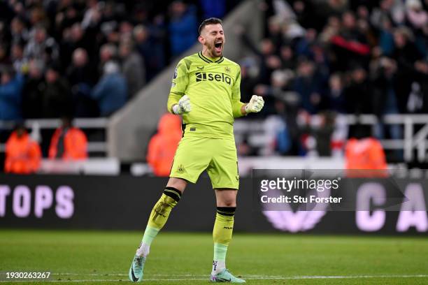 Martin Dubravka of Newcastle United celebrates after teammate Alexander Isak scores his team's first goal during the Premier League match between...