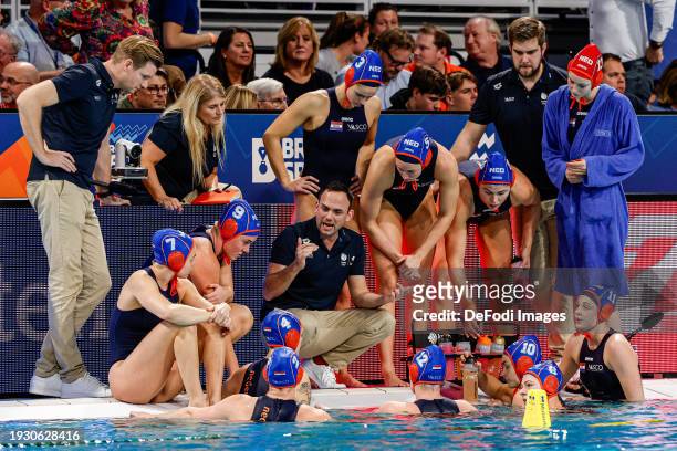 Head Coach Evangelos Doudesis of the Netherlands during break prepping, Kitty Lynn Joustra of the Netherlands, Rogge Bente of the Netherlands,...