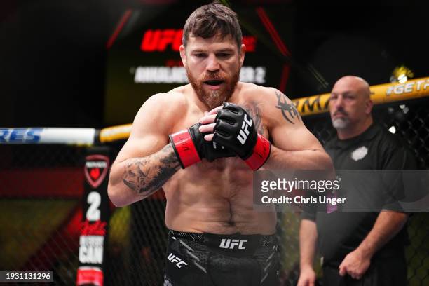 Jim Miller prepares to face Gabriel Benitez of Mexico in a lightweight fight during the UFC Fight Night event at UFC APEX on January 13, 2024 in Las...