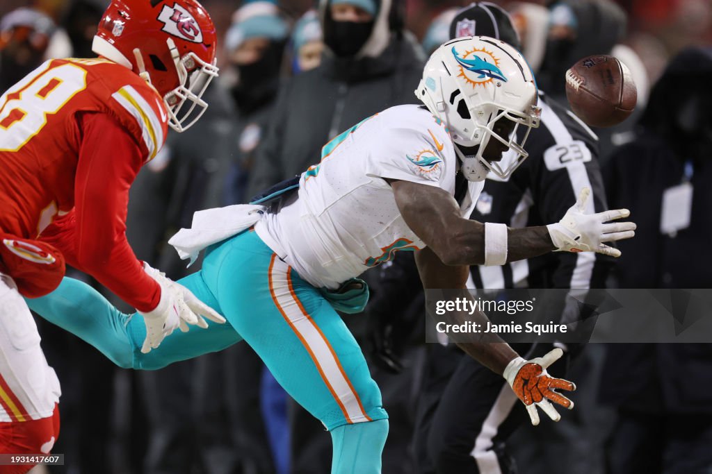 AFC Wild Card Playoffs - Miami Dolphins v Kansas City Chiefs
