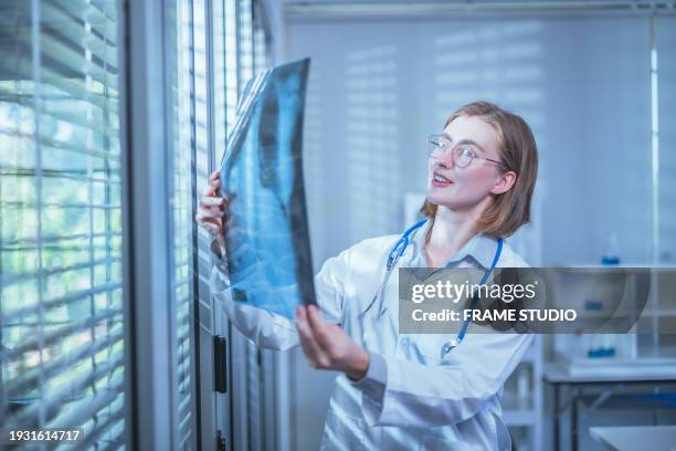 X Ray Frame 87 Xray Frame Stock Photos, High-Res Pictures, and Images - Getty Images