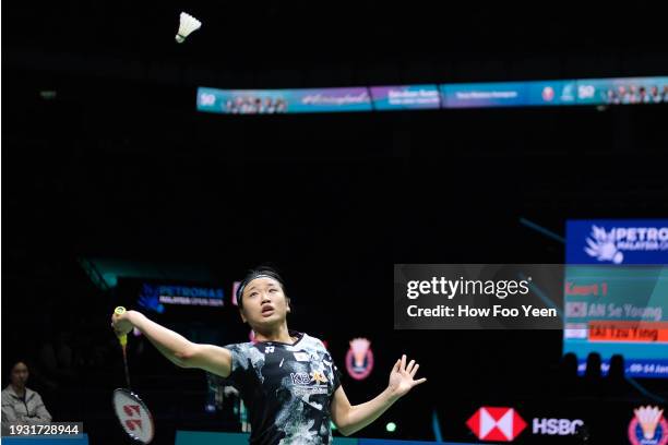 An Se Young of Korea in action aginst Tai Tzu Ying of Chinese Taipeh in their women singles final during day 6 of the Petronas Malaysia Open at...