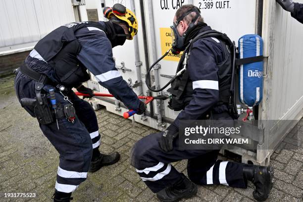 Customs give a demonstration of the searching of a container for drugs, at a joint press moment of the Belgian and the Netherlands' customs...