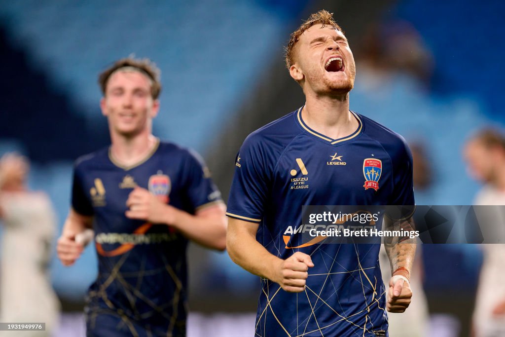 A-League Men Rd 12 - Brisbane Roar v Newcastle Jets