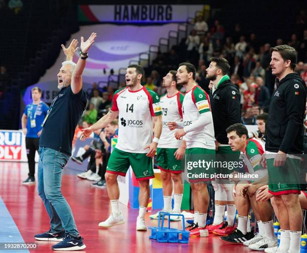 January 2024, Hamburg: Handball: European Championship, Norway - Portugal, Main Round, Group 2, Matchday 1, Barclaycard Arena. Portugal's coach Paulo...