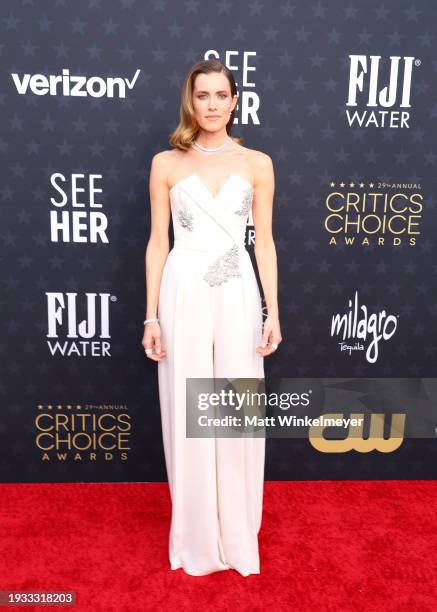 Allison Williams attends the 29th Annual Critics Choice Awards at Barker Hangar on January 14, 2024 in Santa Monica, California.