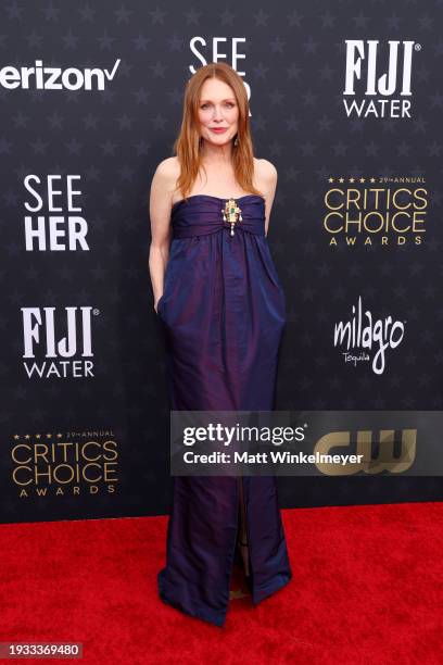 Julianne Moore attends the 29th Annual Critics Choice Awards at Barker Hangar on January 14, 2024 in Santa Monica, California.