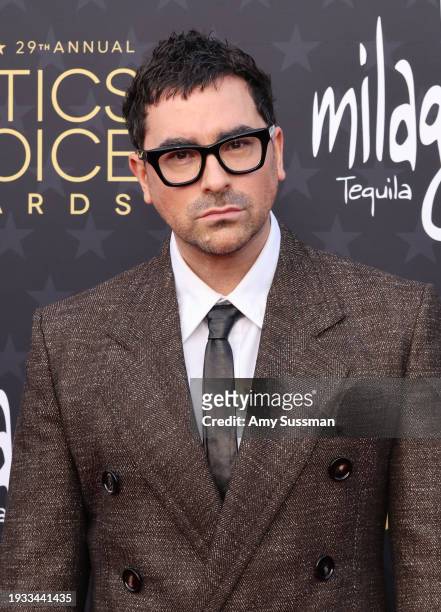Dan Levy attends the 29th Annual Critics Choice Awards at Barker Hangar on January 14, 2024 in Santa Monica, California.