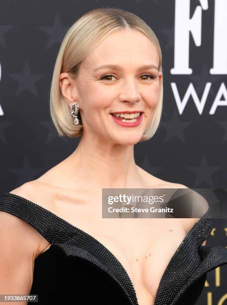 Carey Mulligan arrives at the 29th Annual Critics Choice Awards at Barker Hangar on January 14, 2024 in Santa Monica, California.