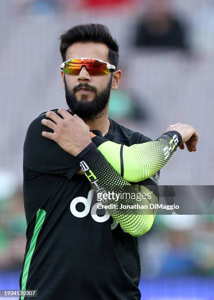 Imad Wasim of the Stars warms up ahead of the BBL match between Melbourne Stars and Hobart Hurricanes at Melbourne Cricket Ground, on January 15 in...