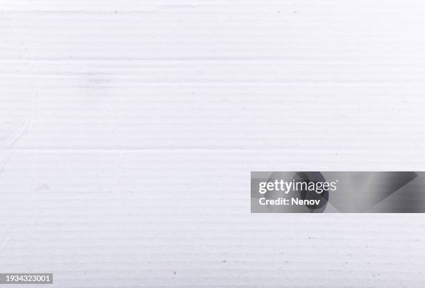 close-up of cardboard paper texture - en carton photos et images de collection