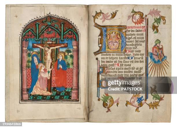 prayer book from the northern netherlands; ca. 1450. - manuscrito fotografías e imágenes de stock