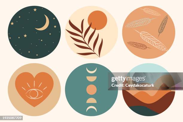 ilustraciones, imágenes clip art, dibujos animados e iconos de stock de conjunto de elementos boho de inspiración. estrellas, creciente, sol, hoja, plumas, forma de corazón, fases lunares, paisaje. - estilo boho
