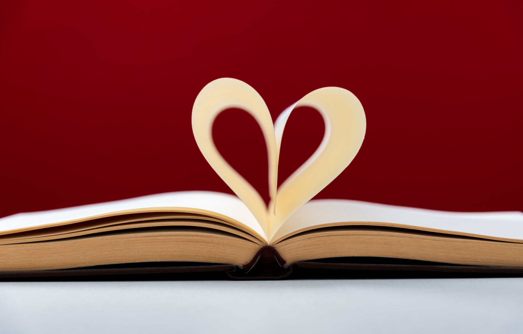 romantic novel characters