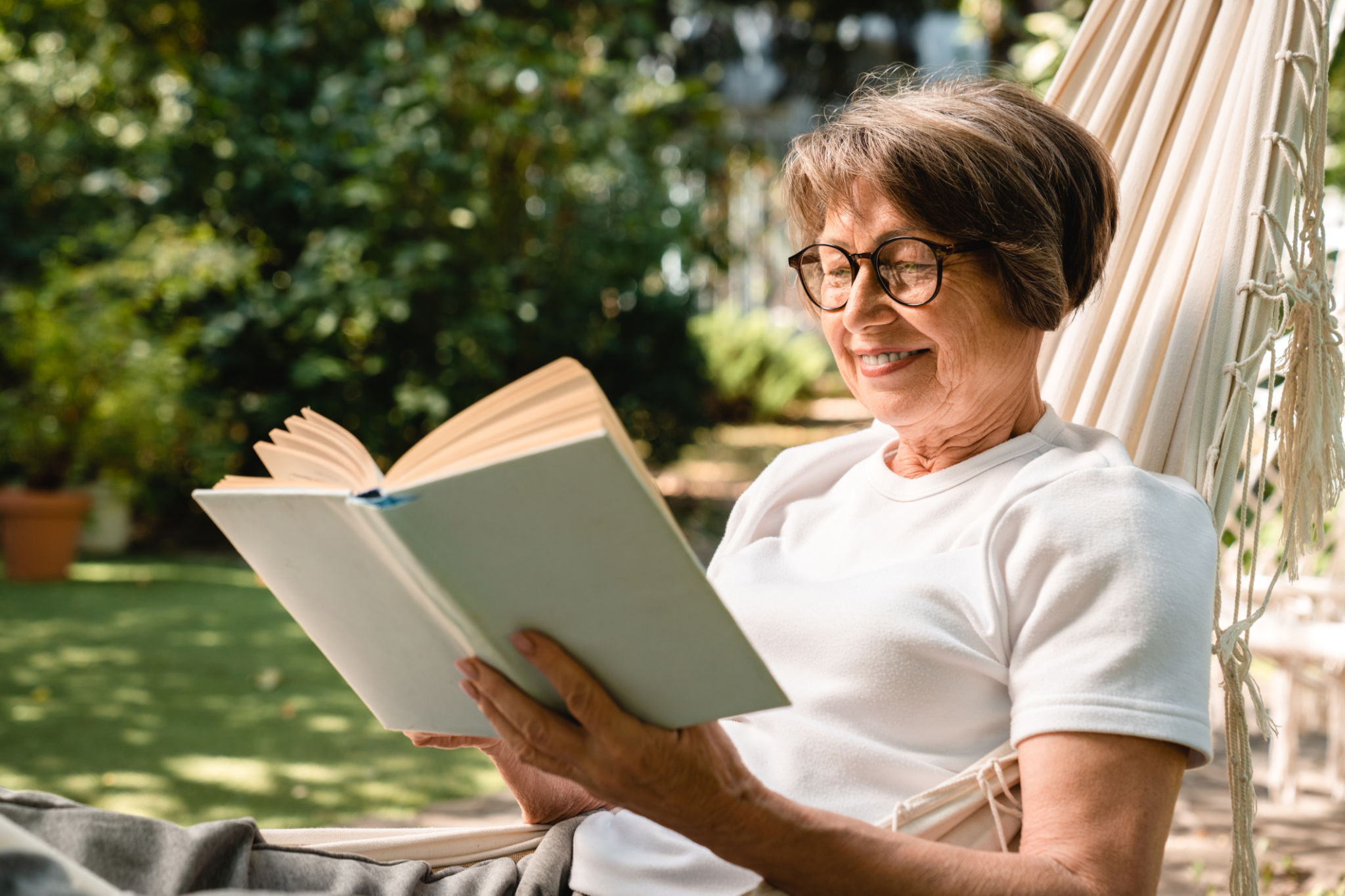 reading outside