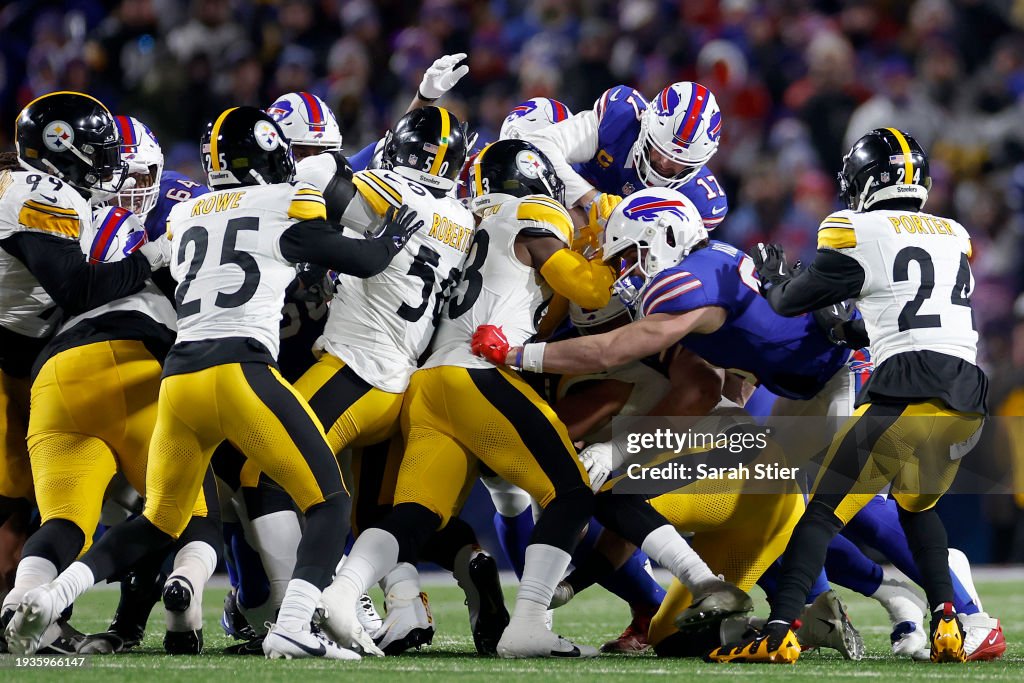 AFC Wild Card Playoffs - Pittsburgh Steelers v Buffalo Bills