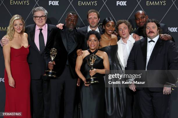 Abby Elliott, Oliver Platt, Edwin Lee Gibson, Ebon Moss-Bachrach, Liza Colón-Zayas, Ayo Edebiri, Jeremy Allen White, Lionel Boyce, and Matty...