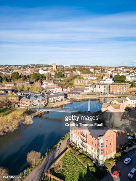 exeter quay and cricklepit bridge - exeter england 個照片及圖片檔