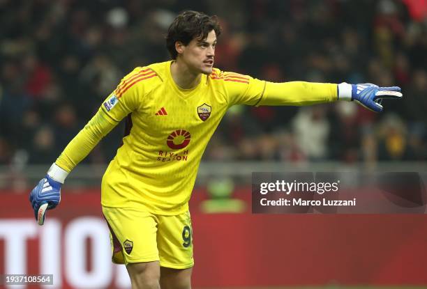 Mile Svilar of AS Roma during the Serie A TIM match between AC Milan and AS Roma - Serie A TIM at Stadio Giuseppe Meazza on January 14, 2024 in...