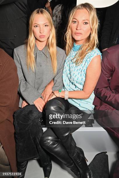 Lila Moss and Kate Moss attend the Dior Homme front row during Paris Fashion Week Menswear Fall/Winter 2024-2025 at Ecole Militaire on January 19,...