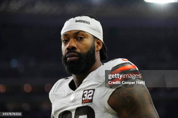 Za'Darius Smith of the Cleveland Browns walks off of the field after an NFL wild-card playoff football game against the Houston Texans at NRG Stadium...