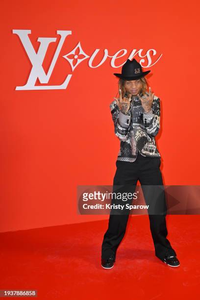Swae Lee attends the Louis Vuitton Menswear Fall/Winter 2024-2025 show as part of Paris Fashion Week on January 16, 2024 in Paris, France.