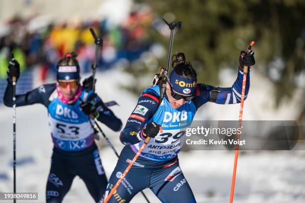 Julia Simon of France competes during the Women 12.5km Short Individual at the BMW IBU World Cup Biathlon Antholz on January 19, 2024 in...