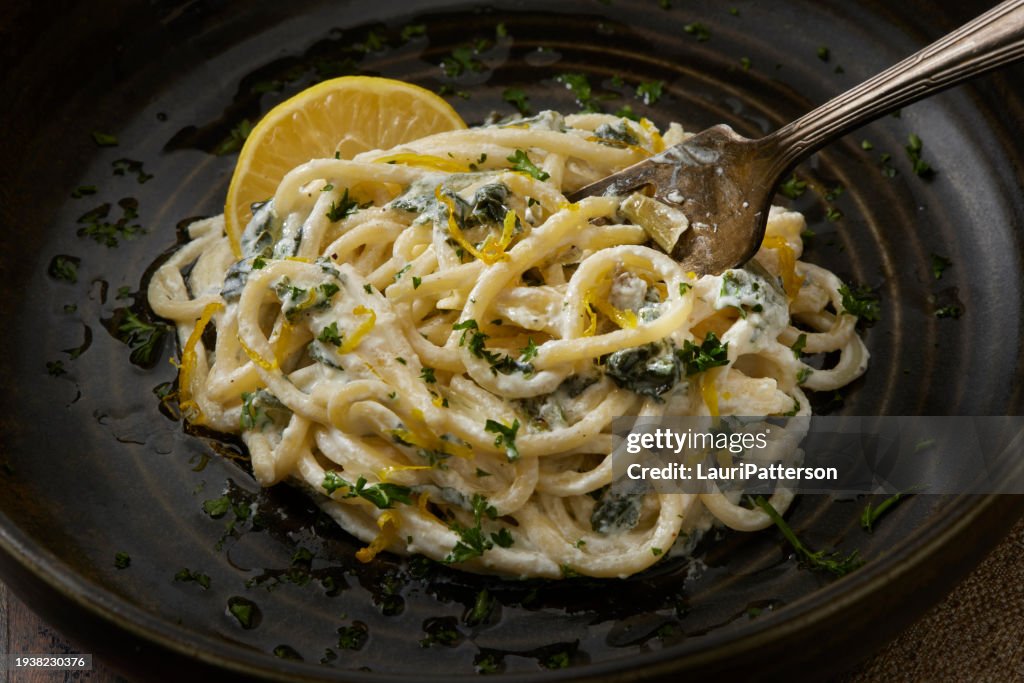 Creamy Ricotta, Lemon and Spinach Spaghetti