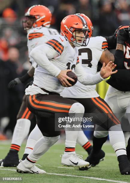 Jeff Driskel of the Cleveland Browns runs with the ball in the game against the Cincinnati Bengals at Paycor Stadium on January 07, 2024 in...