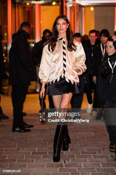 Karlie Kloss is seen outside Louis Vuitton during the Menswear Fall/Winter 2024/2025 as part of Paris Fashion Week on January 16, 2024 in Paris,...