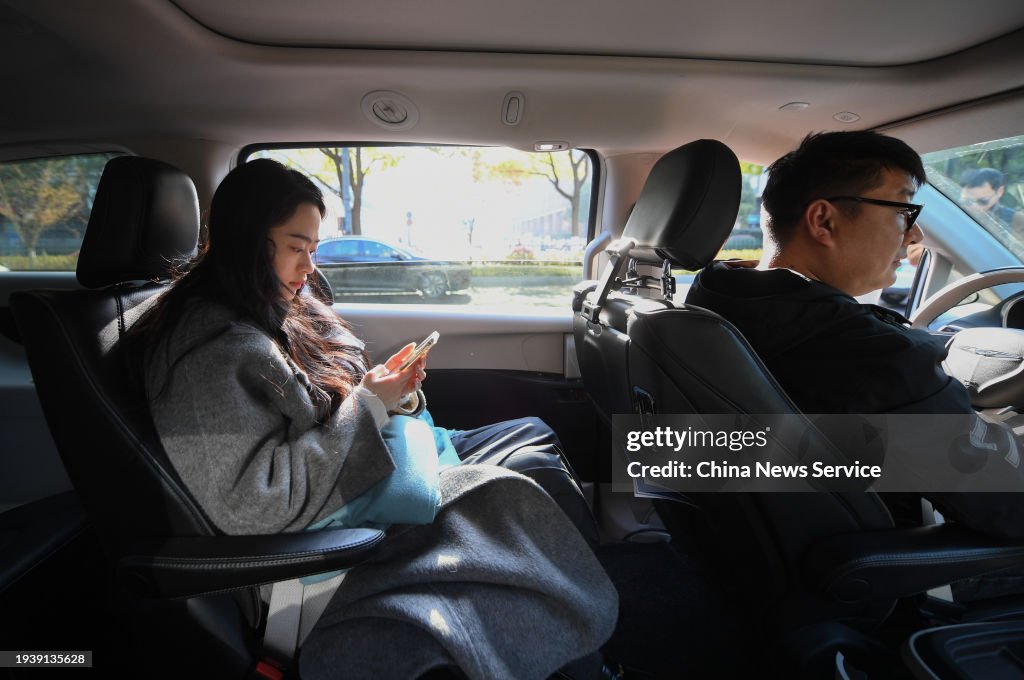 RoboTaxi Services Start Trial Operation In Hangzhou
